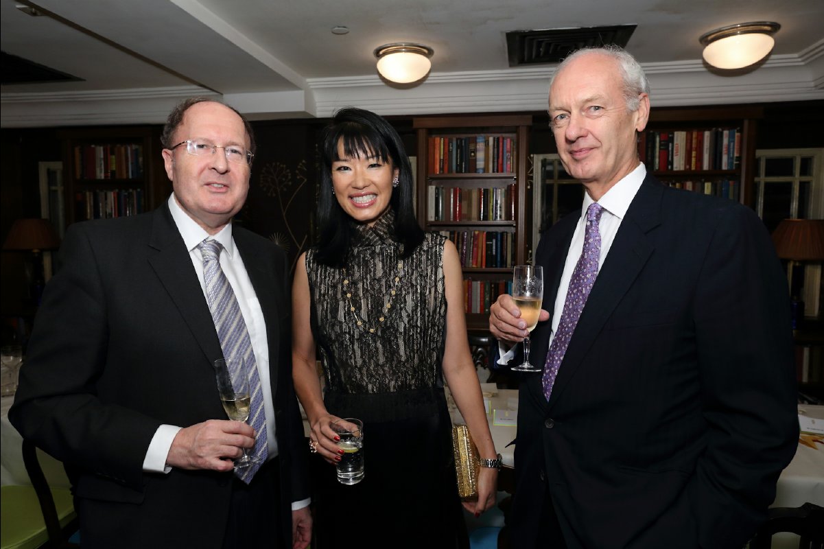 20121105 Trinity Dinner in HK with Sir Gregory Winter11